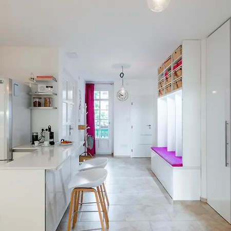 *sunny And Stylish* With Balcony Near Tv Tower Prague