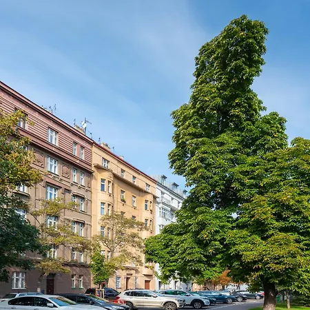 *sunny And Stylish* With Balcony Near Tv Tower Appartement *