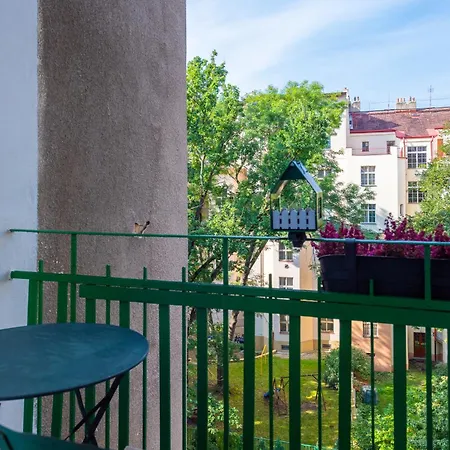 Lejlighed *sunny And Stylish* With Balcony Near Tv Tower